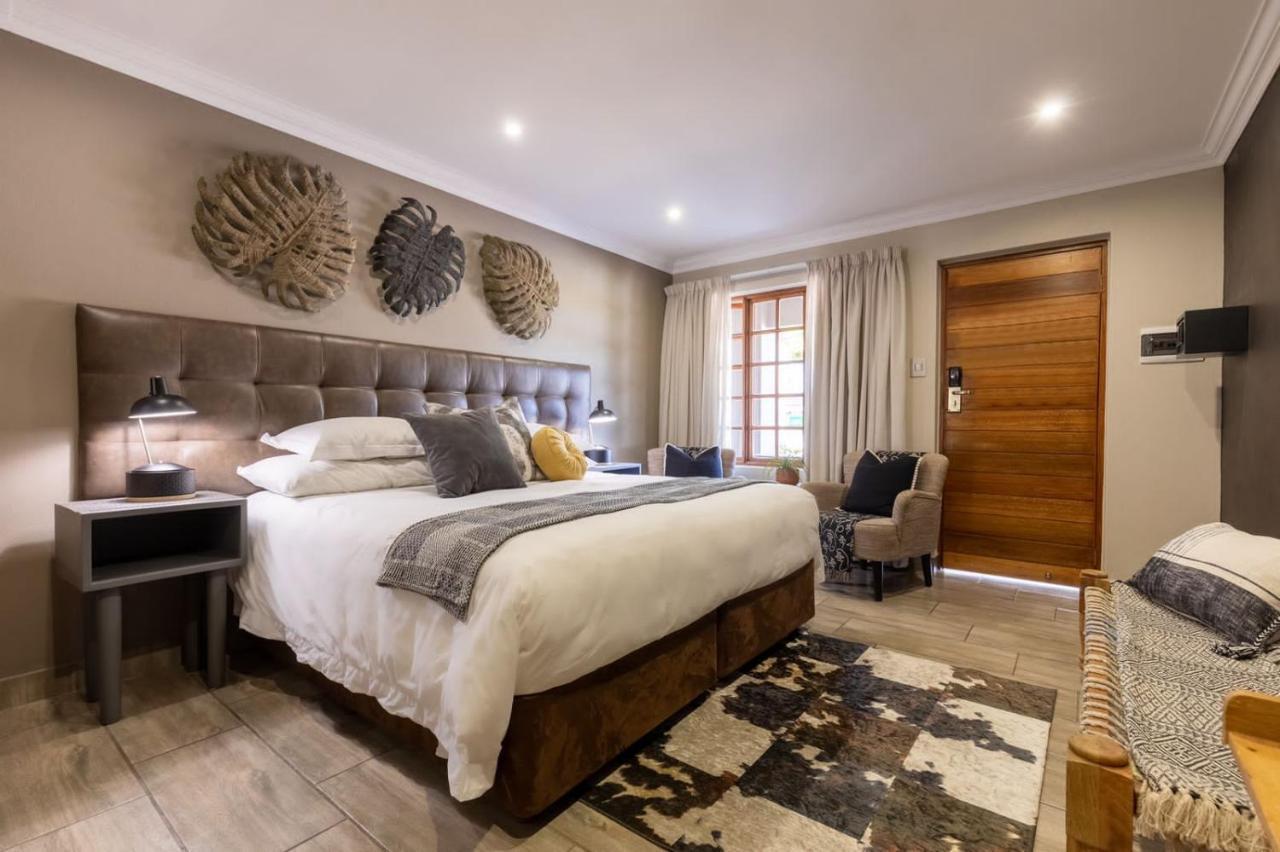Lowveld Living Guesthouse Mbombela Екстер'єр фото